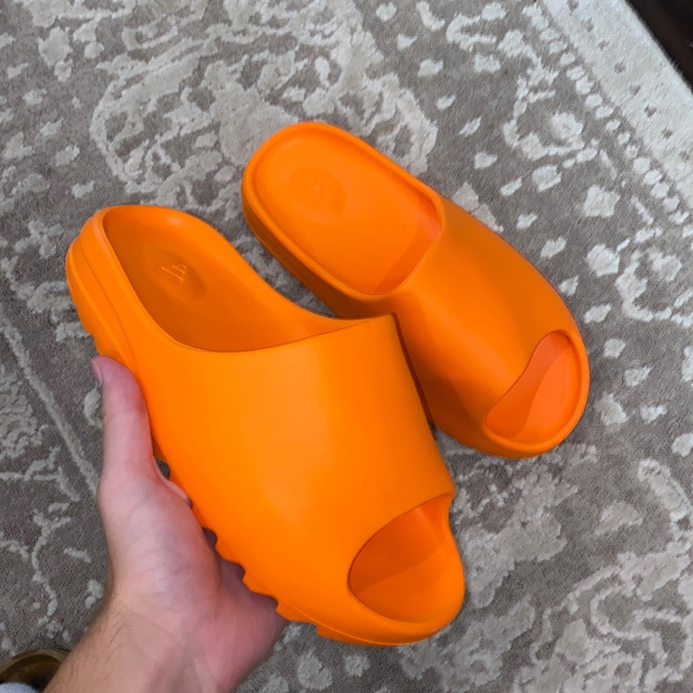 yeezy inspired slide *read desc